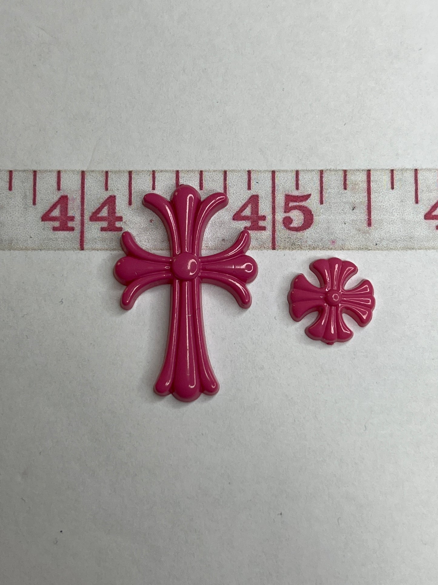Cross 2 piece flat back charm set