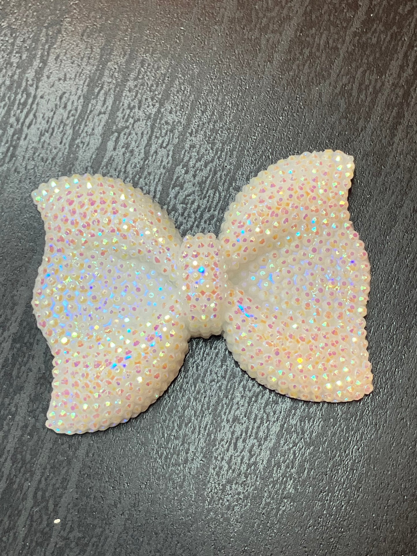 Big white flat back bow