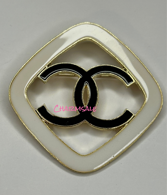 Brooches (gold)