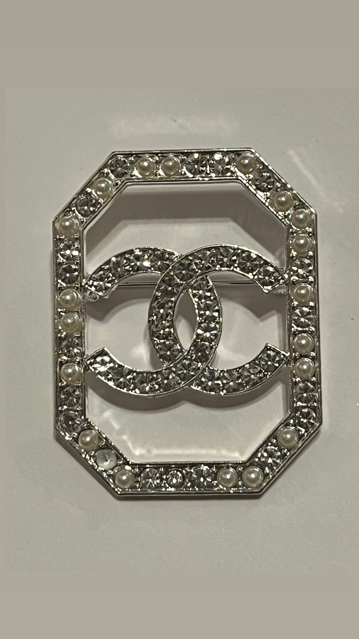 Brooch (silver)