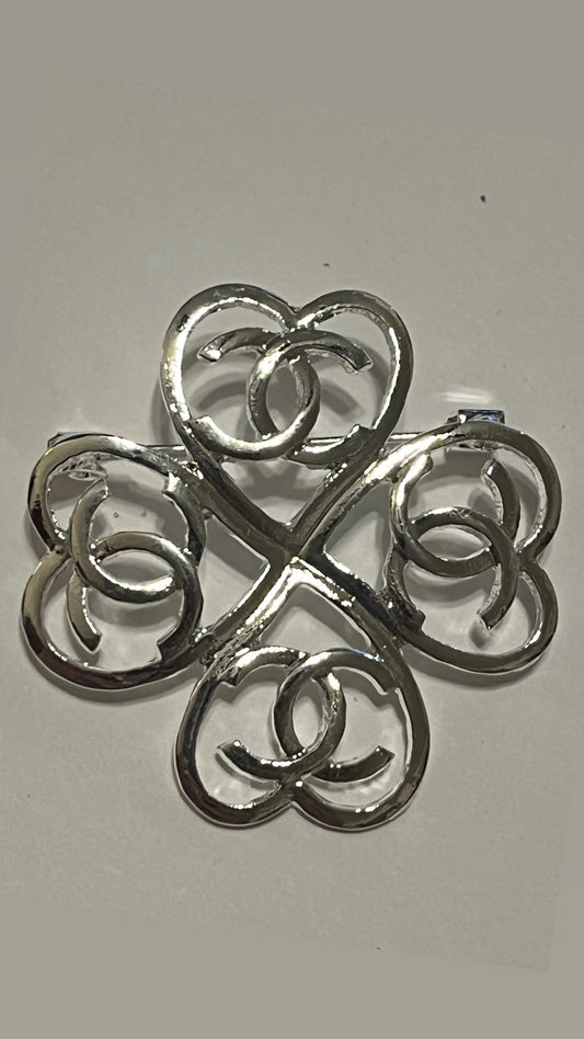 Brooch (silver)