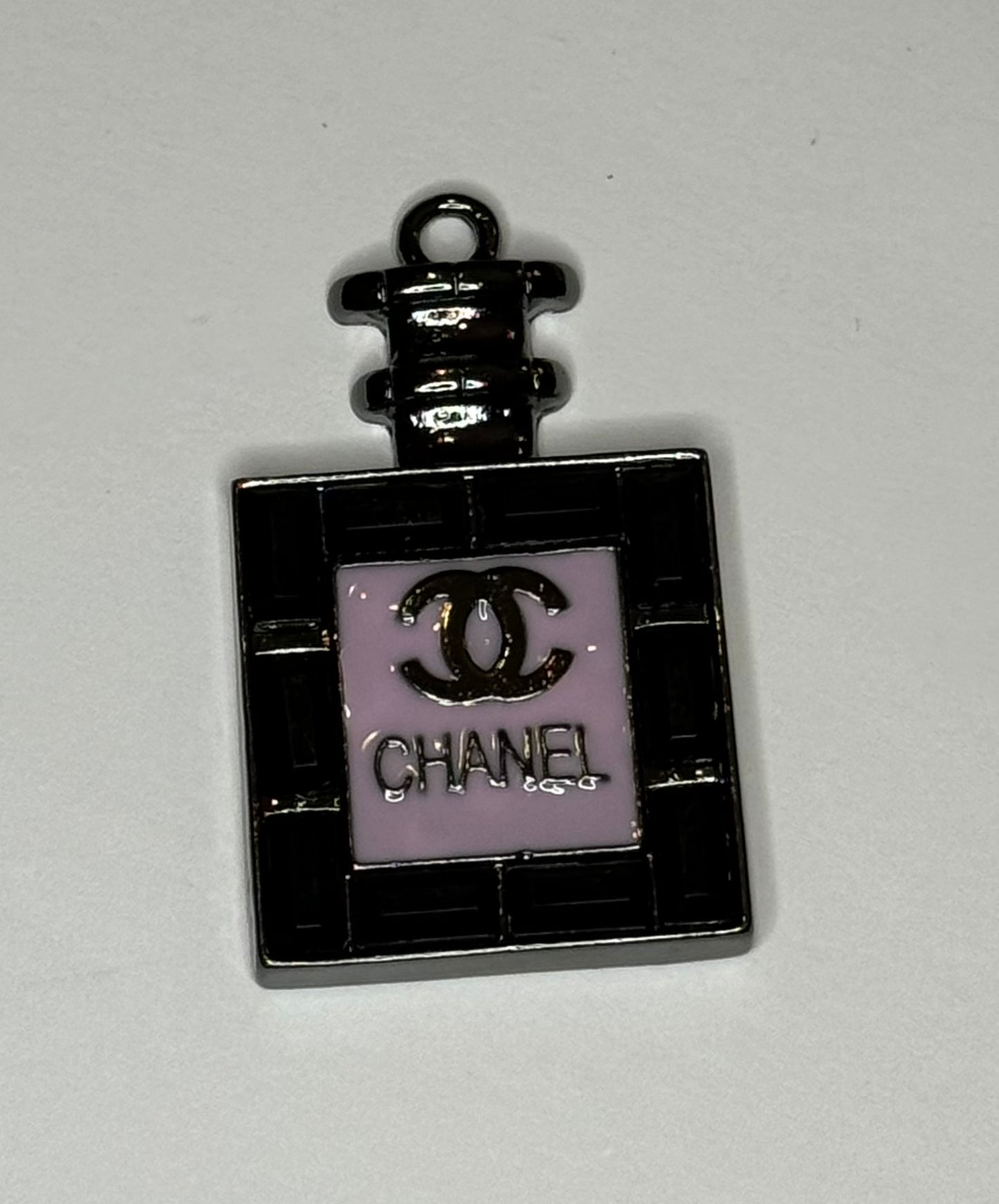 Purple perfume, gunmetal black