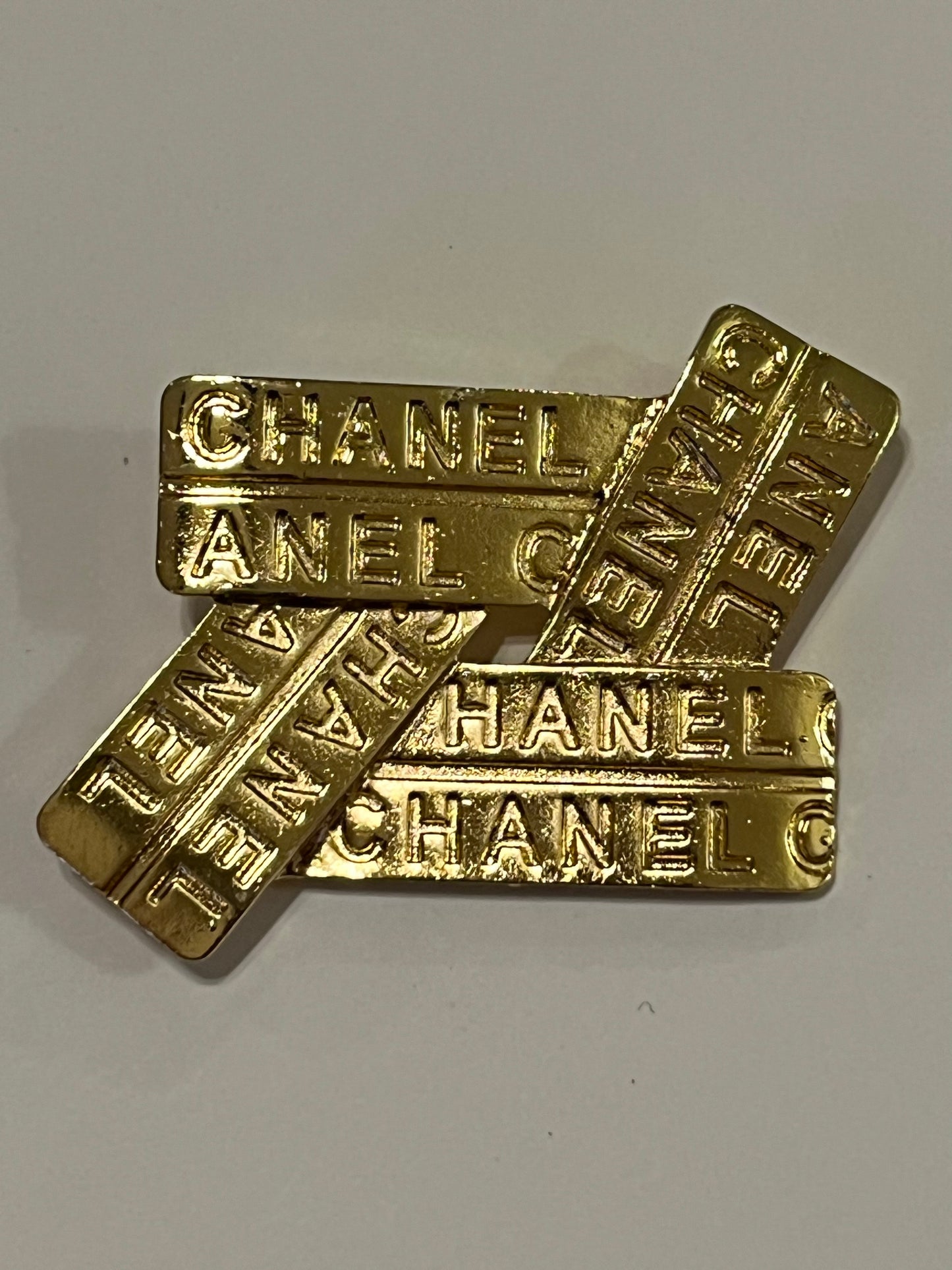 Brooch (gold)