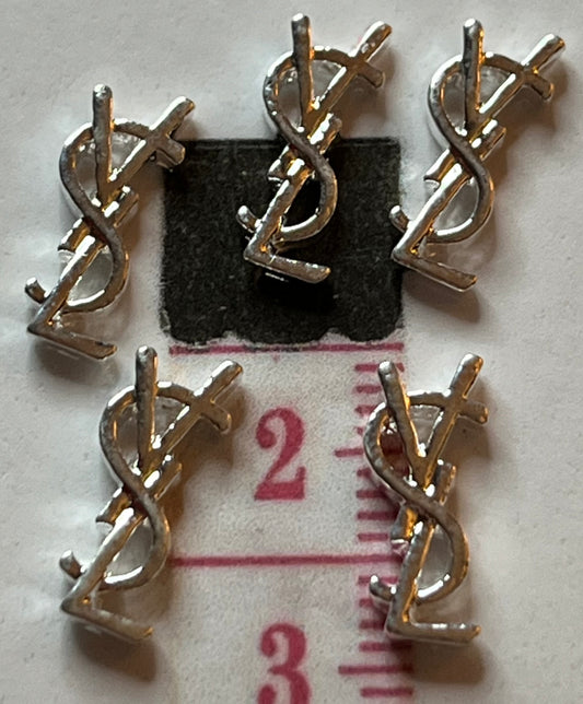 Silver Y’s (#121)