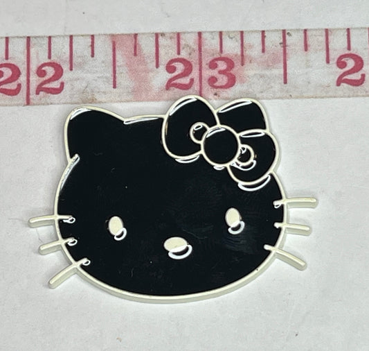 Black and white kitty flat back charm