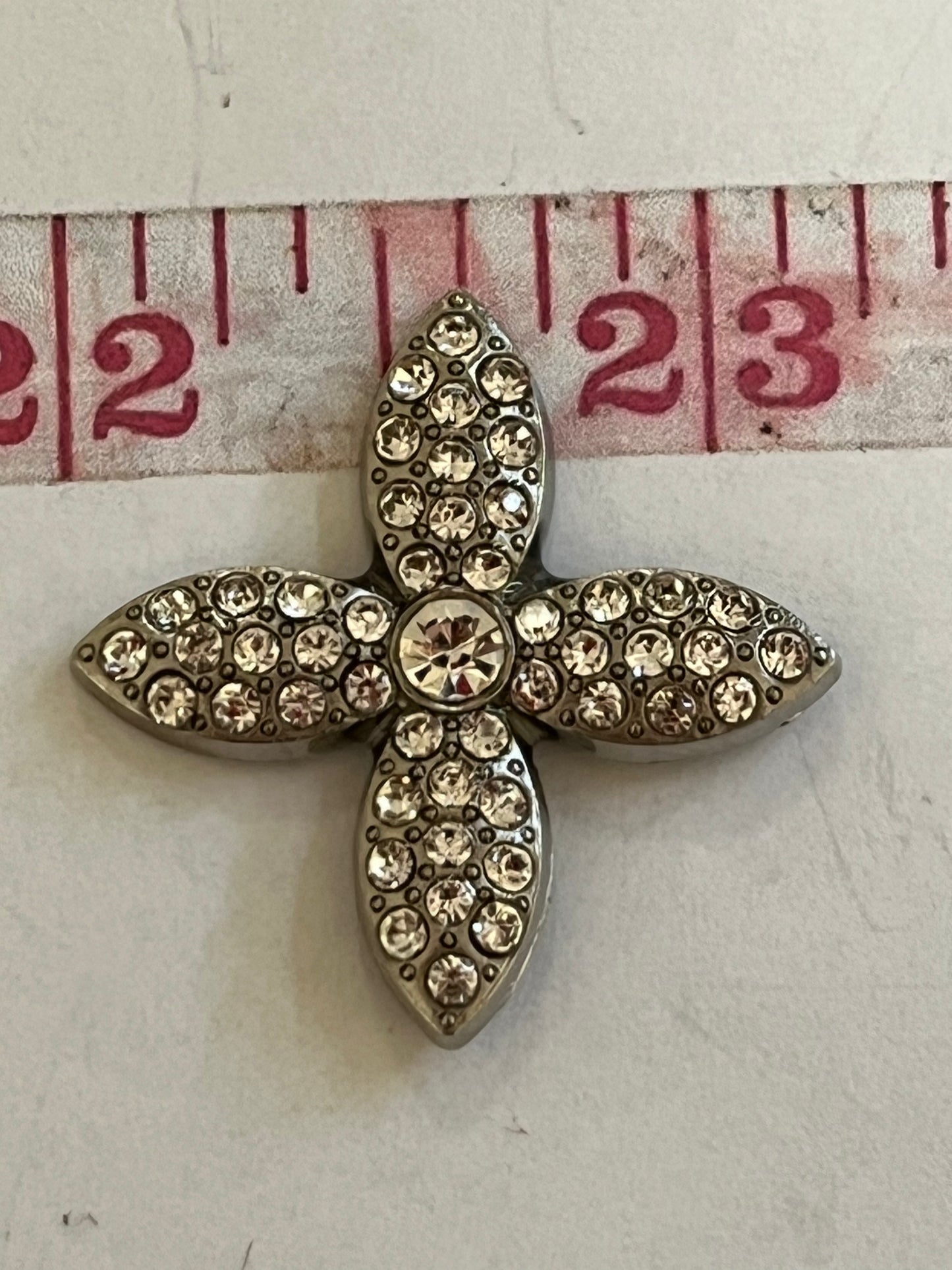 Bling clovers flat back charms
