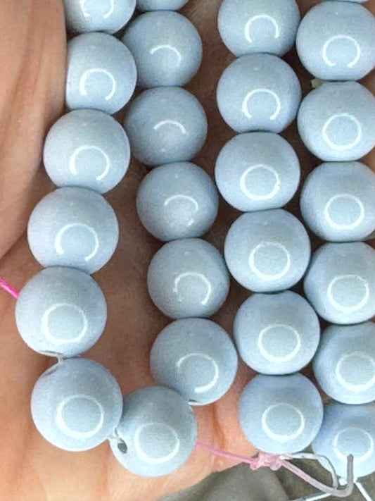 10mm Powder blue glass beads