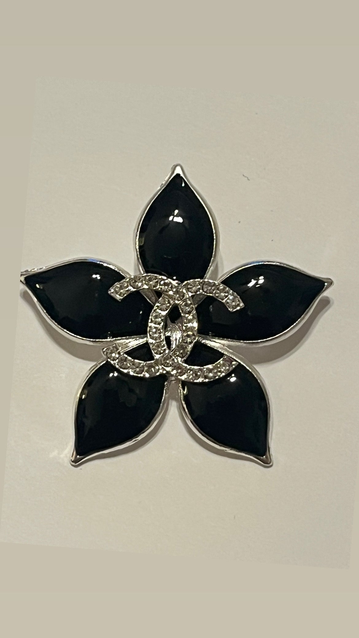 Brooch (silver)