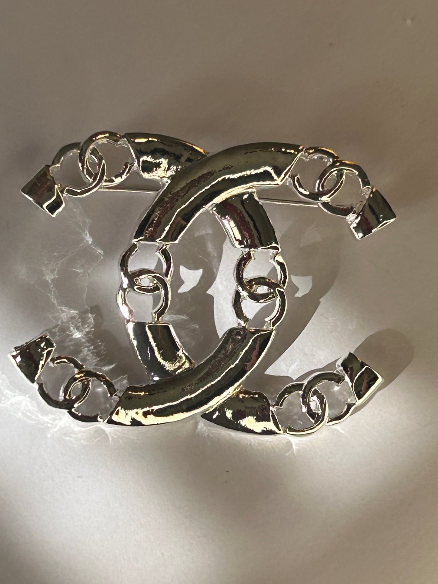 Brooch (silver)