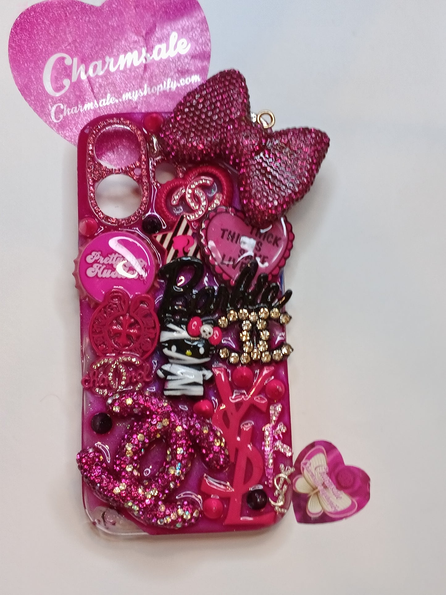 IPhone 17 junk phone case