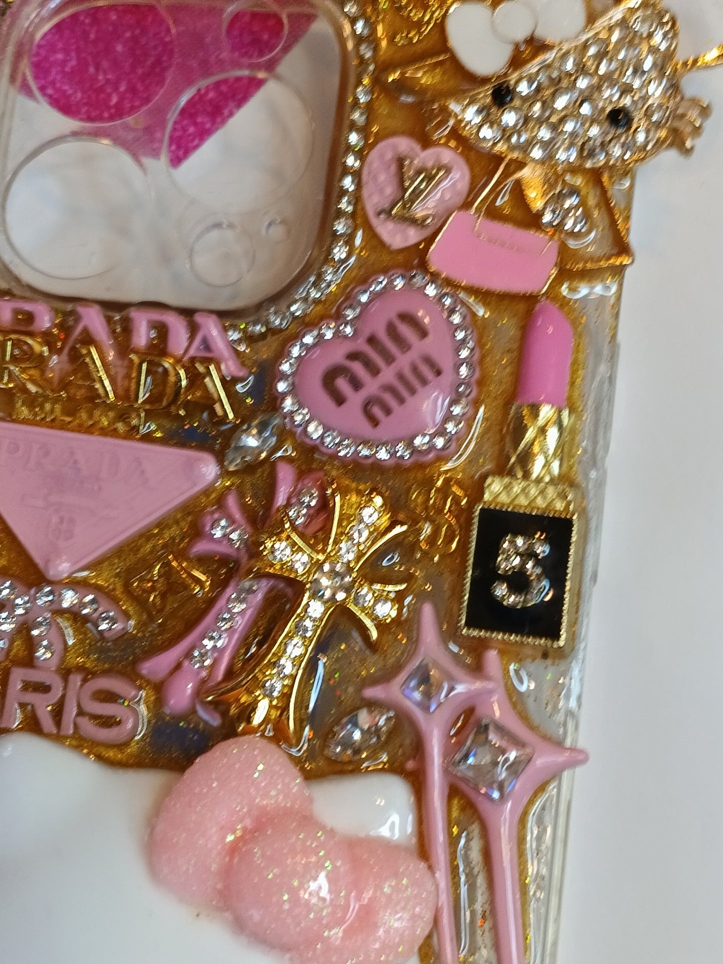 IPhone 13 Pro junk phone case