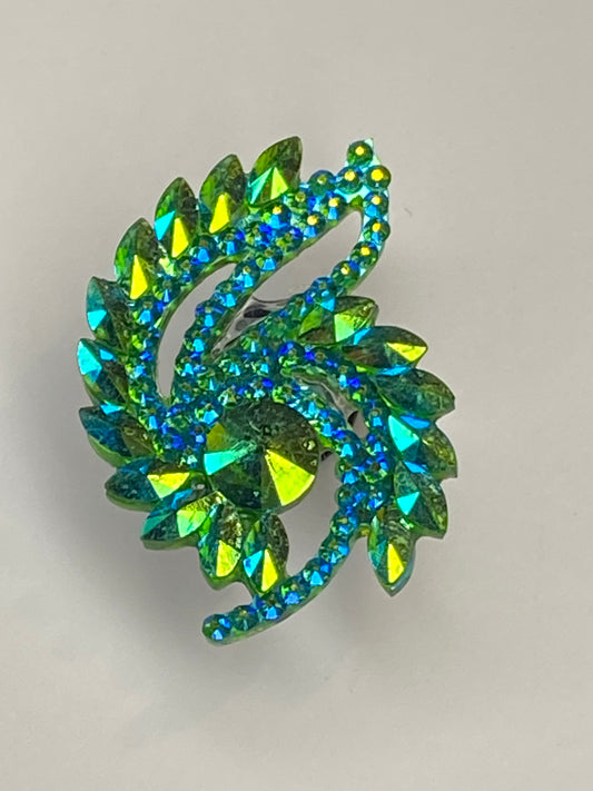 1 inch peacock flat back resin charm.